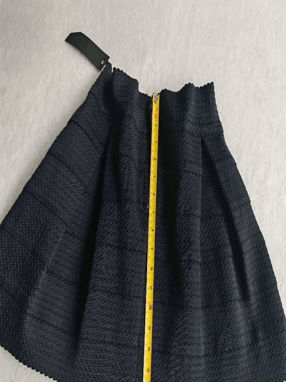 Honey Punch Navy Textured Mini Skirt Size S High Waist Pleated A-Line Gold Zip C - Picture 8 of 12